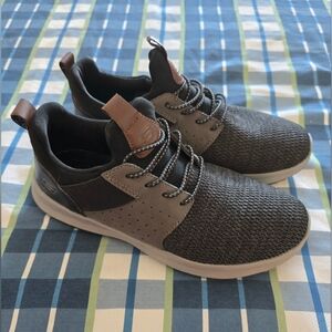 Men's Black and Gray Casual Sneakers